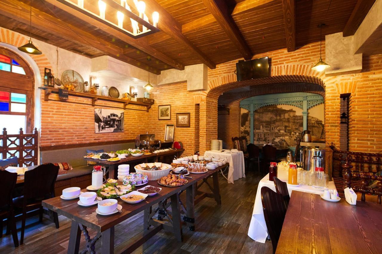 Meidan Suites Tbilisi Ngoại thất bức ảnh