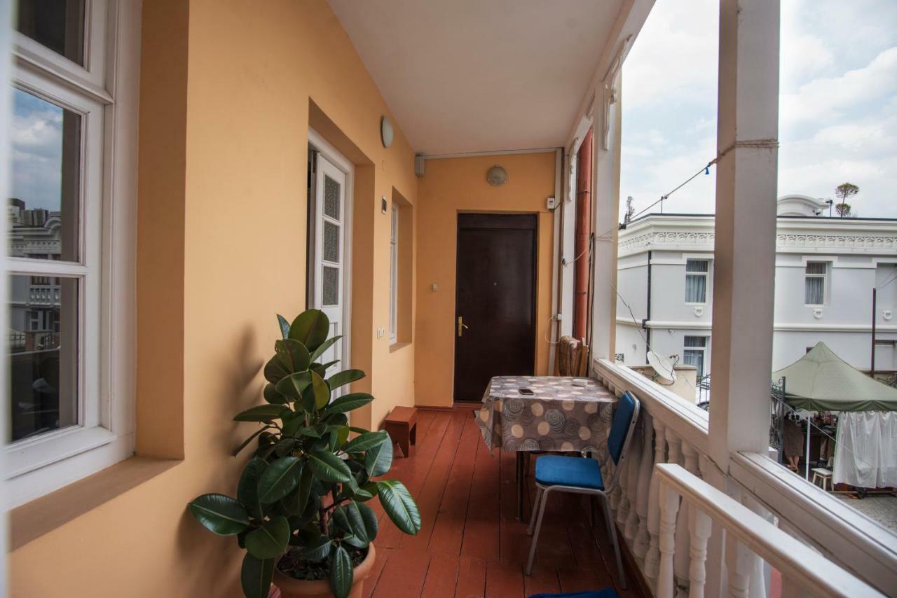Meidan Suites Tbilisi Ngoại thất bức ảnh